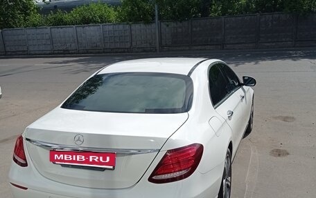 Mercedes-Benz E-Класс, 2019 год, 3 399 000 рублей, 5 фотография