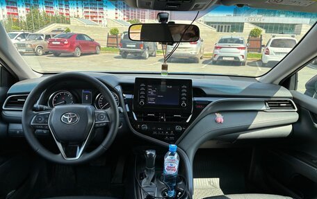 Toyota Camry, 2021 год, 2 200 000 рублей, 8 фотография
