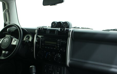 Toyota FJ Cruiser, 2021 год, 7 490 000 рублей, 3 фотография
