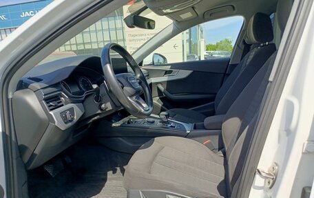 Audi A4, 2015 год, 1 700 000 рублей, 16 фотография