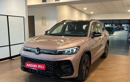 Volkswagen Tiguan, 2024 год, 5 600 000 рублей, 2 фотография