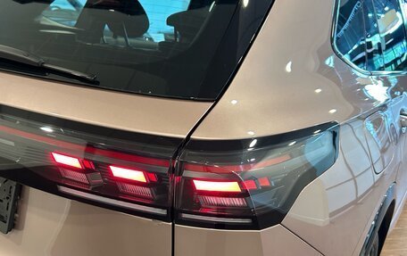 Volkswagen Tiguan, 2024 год, 5 600 000 рублей, 10 фотография
