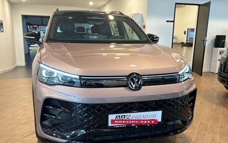 Volkswagen Tiguan, 2024 год, 5 600 000 рублей, 7 фотография