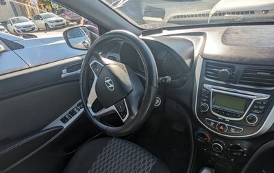 Hyundai Solaris II рестайлинг, 2013 год, 800 000 рублей, 1 фотография