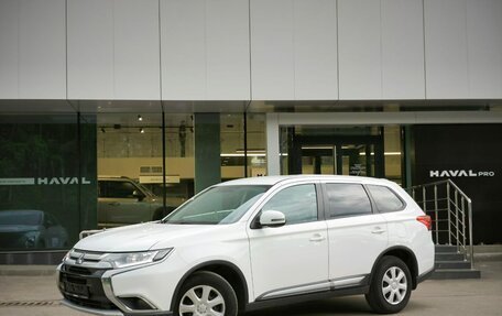 Mitsubishi Outlander III рестайлинг 3, 2015 год, 1 587 000 рублей, 1 фотография