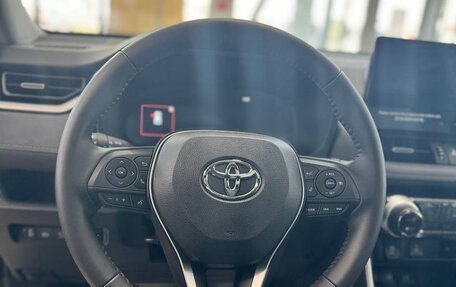 Toyota RAV4, 2024 год, 4 300 000 рублей, 7 фотография