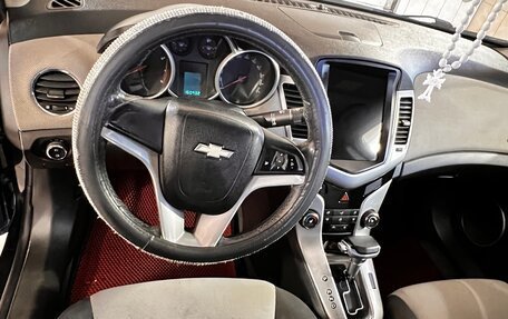 Chevrolet Cruze II, 2011 год, 720 000 рублей, 7 фотография