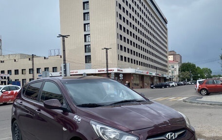 Hyundai Solaris II рестайлинг, 2013 год, 800 000 рублей, 6 фотография