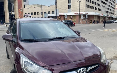 Hyundai Solaris II рестайлинг, 2013 год, 800 000 рублей, 7 фотография