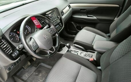 Mitsubishi Outlander III рестайлинг 3, 2015 год, 1 587 000 рублей, 21 фотография