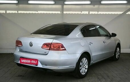 Volkswagen Passat B7, 2011 год, 650 000 рублей, 4 фотография