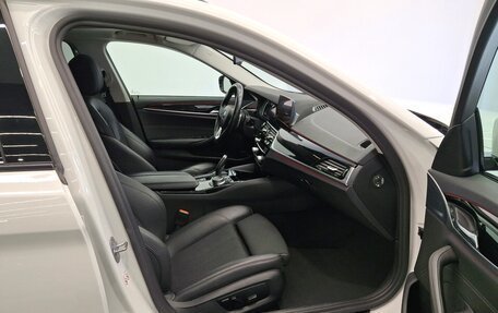 BMW 5 серия, 2019 год, 3 250 000 рублей, 18 фотография