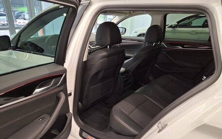 BMW 5 серия, 2019 год, 3 250 000 рублей, 14 фотография