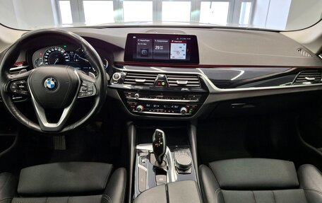 BMW 5 серия, 2019 год, 3 250 000 рублей, 33 фотография