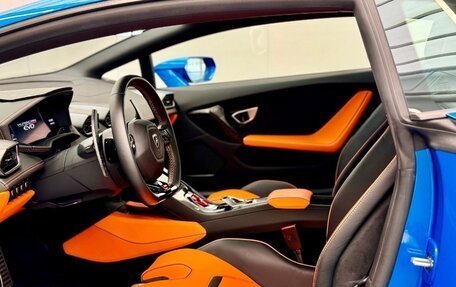Lamborghini Huracán, 2020 год, 26 400 000 рублей, 5 фотография
