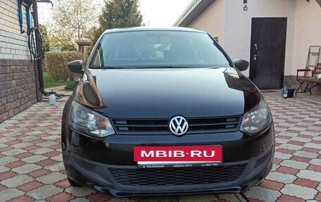 Volkswagen Polo VI (EU Market), 2012 год, 887 000 рублей, 2 фотография