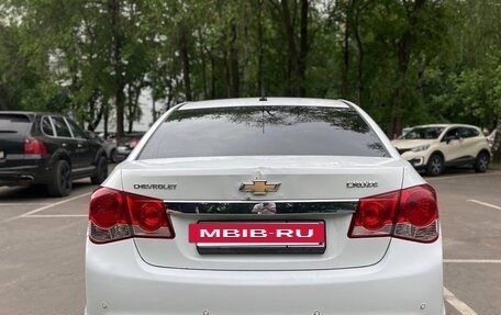 Chevrolet Cruze II, 2013 год, 800 000 рублей, 3 фотография