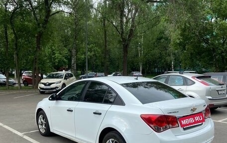 Chevrolet Cruze II, 2013 год, 800 000 рублей, 2 фотография