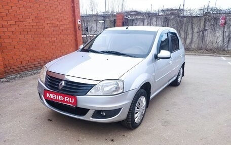 Renault Logan I, 2014 год, 335 000 рублей, 1 фотография
