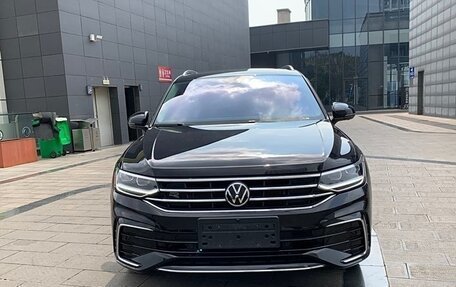 Volkswagen Tiguan II, 2022 год, 2 502 027 рублей, 2 фотография