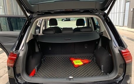 Volkswagen Tiguan II, 2022 год, 2 502 027 рублей, 14 фотография