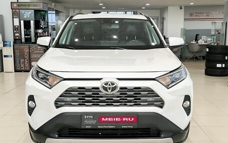Toyota RAV4, 2022 год, 3 850 000 рублей, 2 фотография
