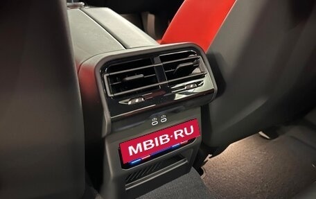 BMW M5, 2025 год, 25 000 000 рублей, 11 фотография