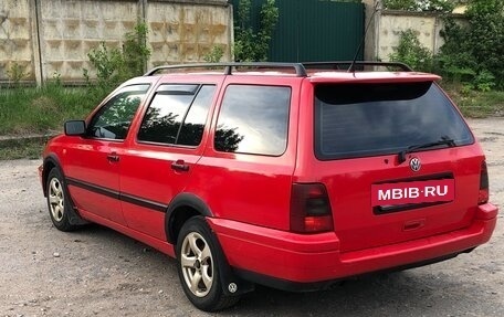 Volkswagen Golf III, 1998 год, 313 000 рублей, 2 фотография