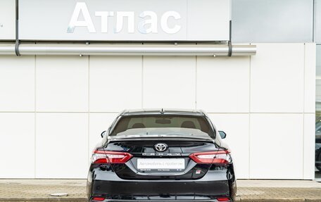Toyota Camry, 2021 год, 3 190 000 рублей, 6 фотография