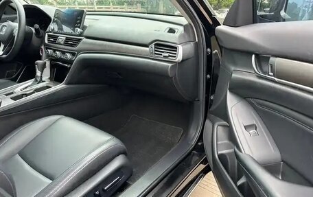 Honda Accord IX рестайлинг, 2020 год, 1 800 000 рублей, 9 фотография
