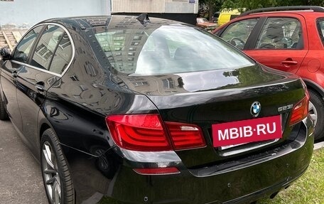 BMW 5 серия, 2011 год, 1 800 000 рублей, 10 фотография
