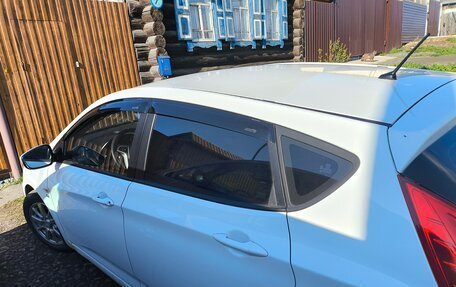 Hyundai Solaris II рестайлинг, 2013 год, 950 000 рублей, 2 фотография