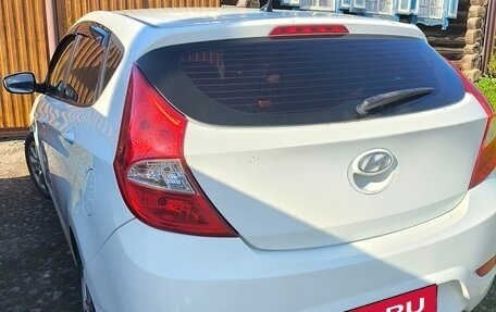 Hyundai Solaris II рестайлинг, 2013 год, 950 000 рублей, 3 фотография