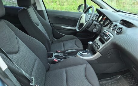 Peugeot 308 II, 2011 год, 550 000 рублей, 18 фотография
