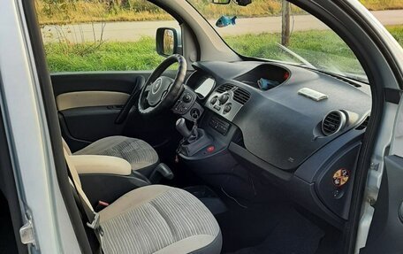 Renault Kangoo II рестайлинг, 2011 год, 750 000 рублей, 2 фотография