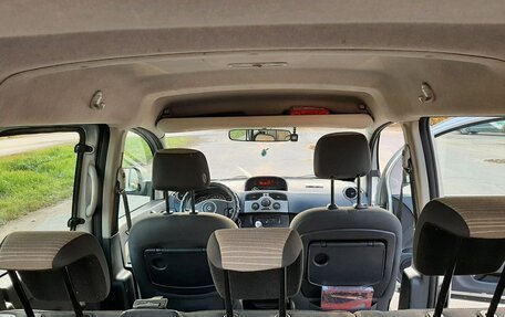 Renault Kangoo II рестайлинг, 2011 год, 750 000 рублей, 8 фотография