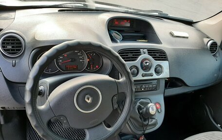 Renault Kangoo II рестайлинг, 2011 год, 750 000 рублей, 13 фотография