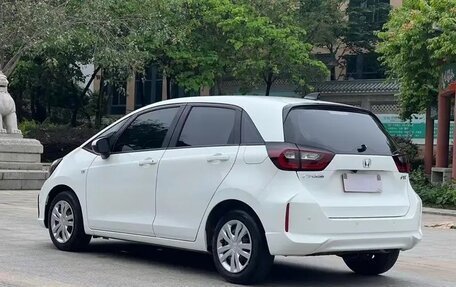 Honda Fit, 2021 год, 1 250 000 рублей, 4 фотография