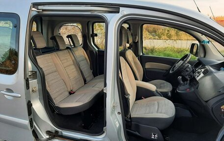 Renault Kangoo II рестайлинг, 2011 год, 750 000 рублей, 10 фотография