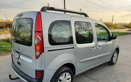 Renault Kangoo II рестайлинг, 2011 год, 750 000 рублей, 14 фотография
