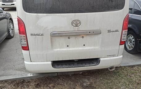 Toyota HiAce H200, 2018 год, 3 800 000 рублей, 5 фотография