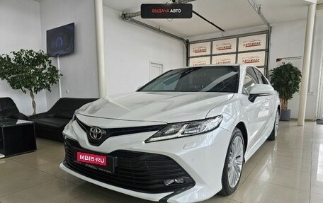 Toyota Camry, 2018 год, 2 829 000 рублей, 1 фотография