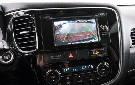 Mitsubishi Outlander III рестайлинг 3, 2013 год, 1 649 000 рублей, 15 фотография