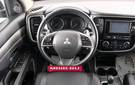 Mitsubishi Outlander III рестайлинг 3, 2013 год, 1 649 000 рублей, 14 фотография