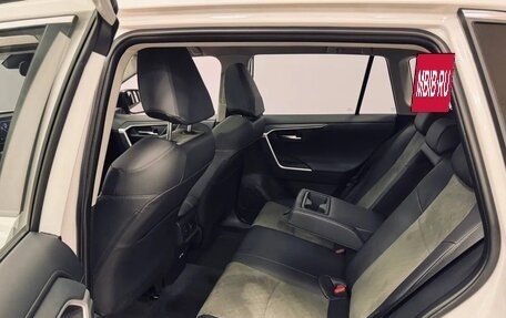 Toyota RAV4, 2024 год, 3 028 500 рублей, 8 фотография