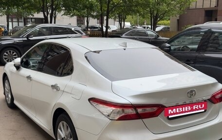 Toyota Camry, 2018 год, 2 350 000 рублей, 5 фотография