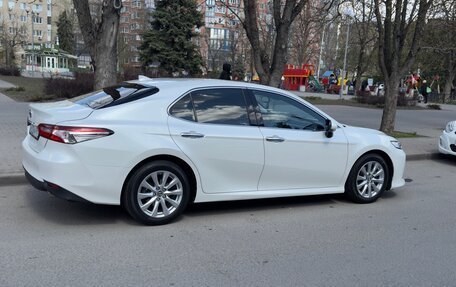 Toyota Camry, 2018 год, 2 350 000 рублей, 10 фотография