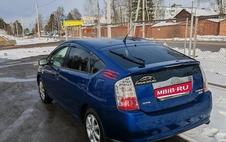 Toyota Prius, 2008 год, 650 000 рублей, 10 фотография