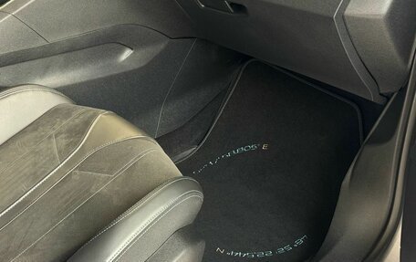 Peugeot 3008 II, 2018 год, 1 850 000 рублей, 24 фотография