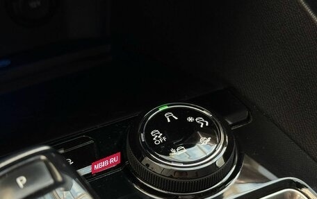 Peugeot 3008 II, 2018 год, 1 850 000 рублей, 31 фотография